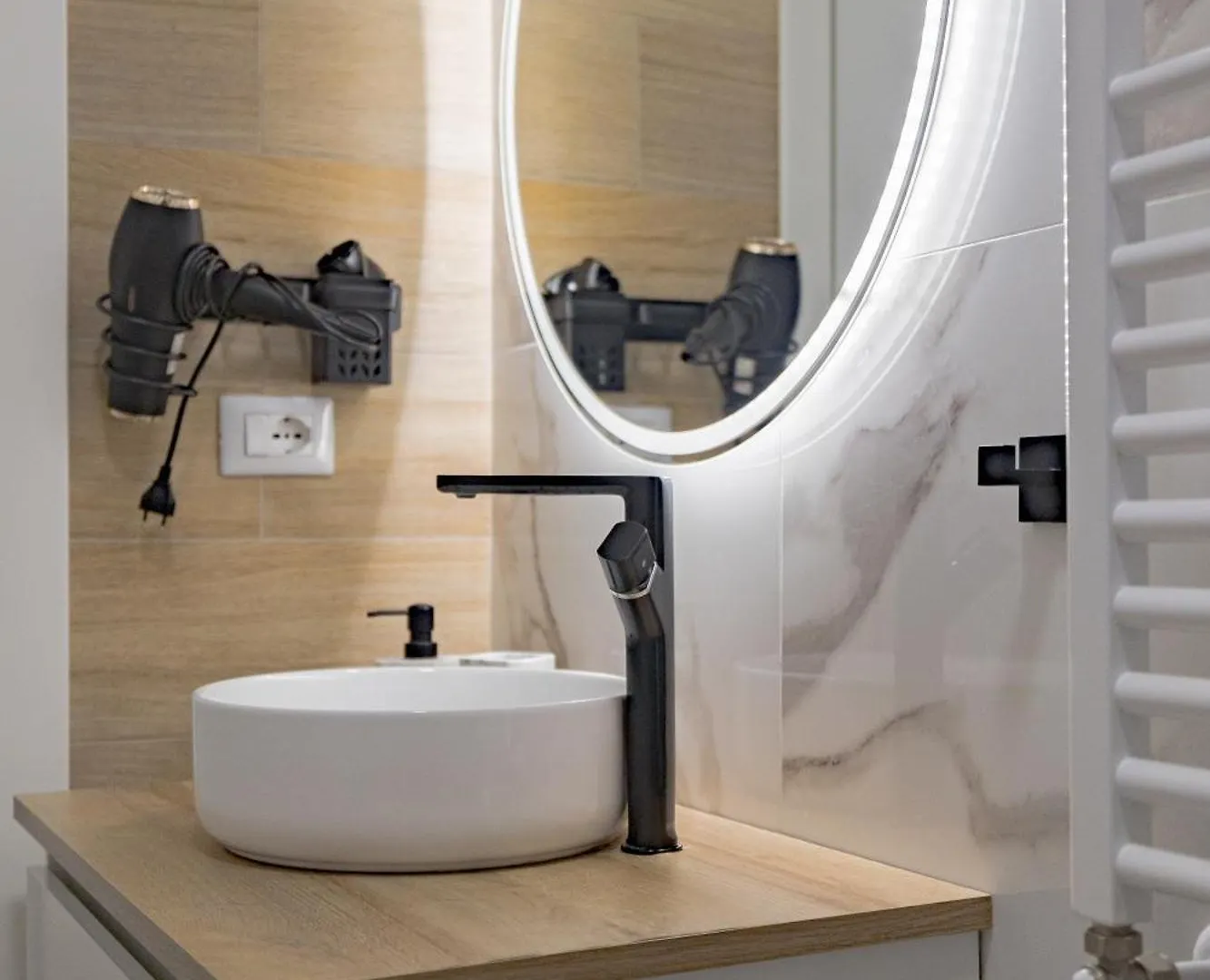 Visconti Palace By Rhospitality It Pensión