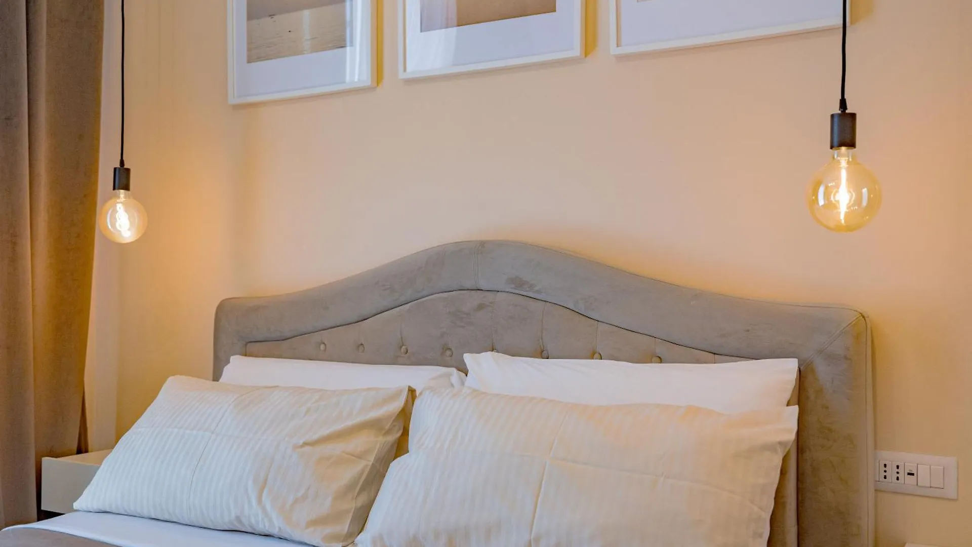 Visconti Palace By Rhospitality It Pensión Rho